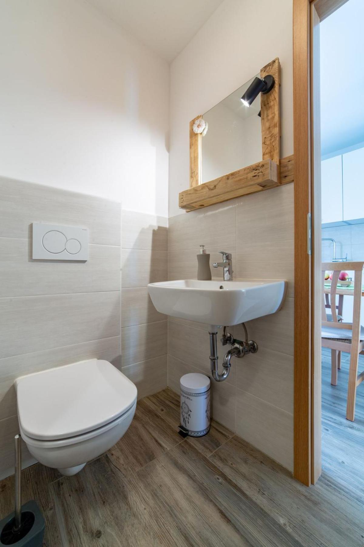 Appartamento Seventh House Ilirska Bistrica Esterno foto